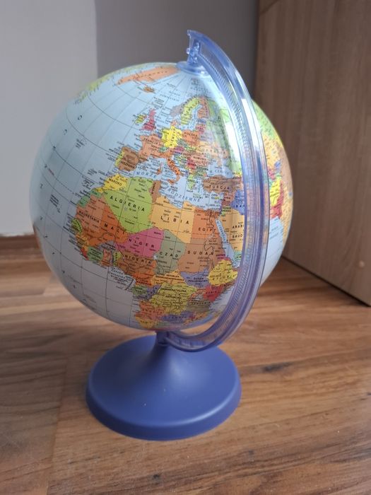Globus sprzedam super stan