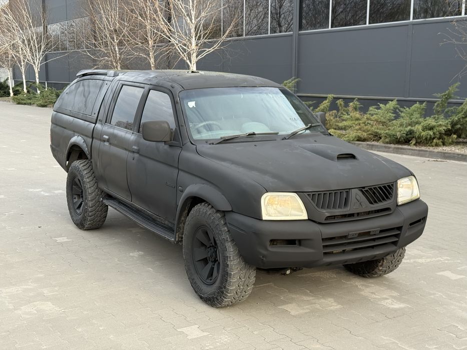 Продам Mitsubishi L200 4x4 Обслужена