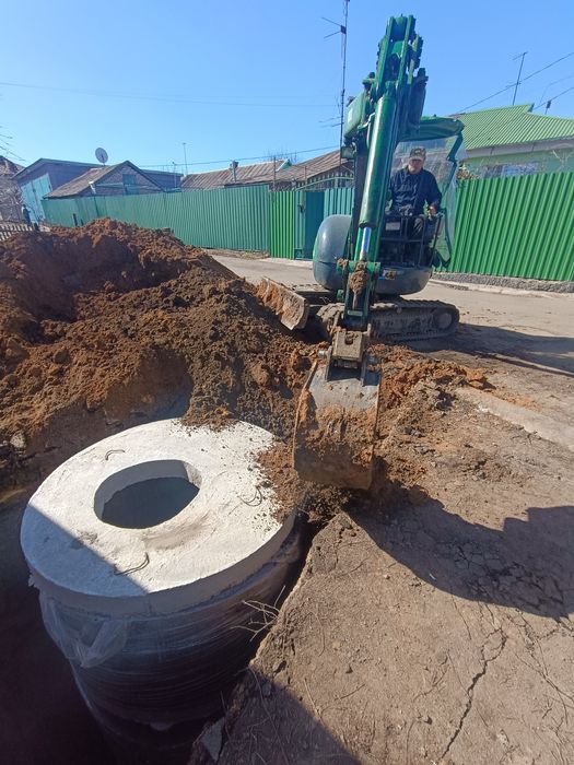 Екскаватор міні 3.5т глубина копання 3 м.