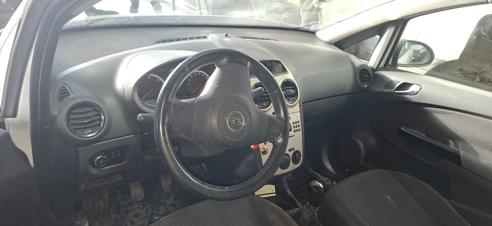 Opel corsa d van 1.3cdti 75cv
Ref:z13dtj