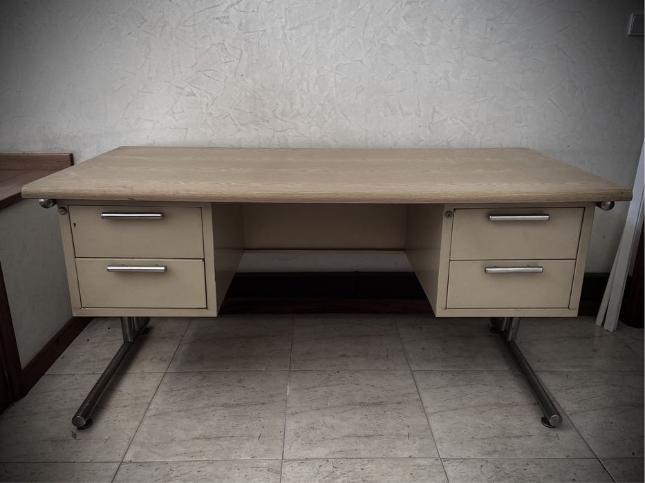 Secretaria metalica Daciano da Costa, linha Dfi 4 gavetas