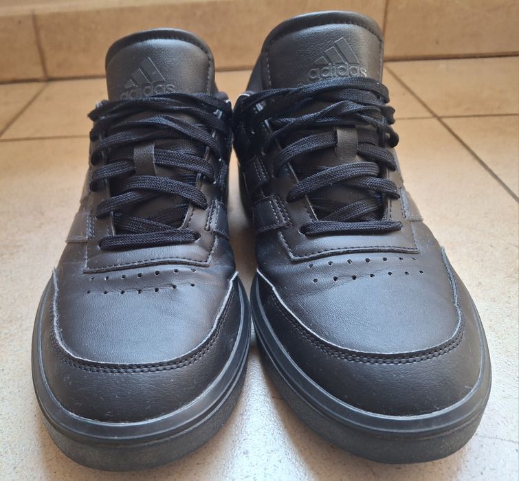 Sneakersy Adidas Courtblock 43 27,,5 cm stan bdb okazja