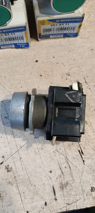 Кнопки без фиксации