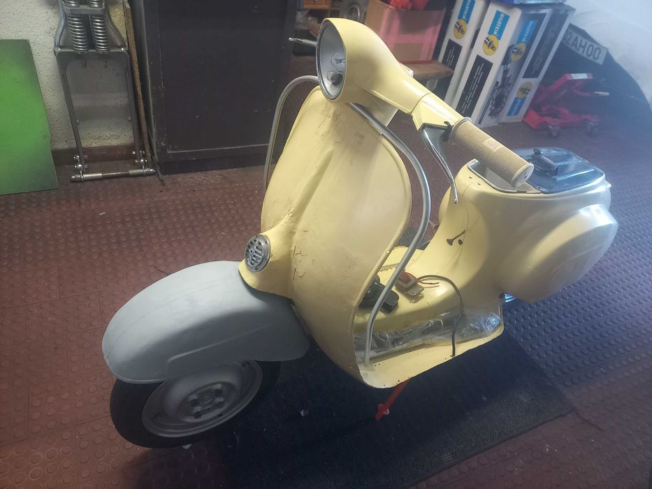 Used Vespa 50s for Restoration