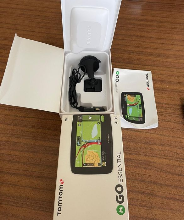 Vendo GPS Tomtom Go Essential de 5''