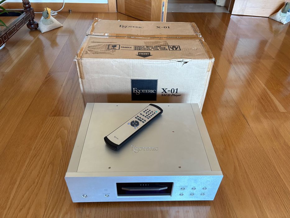 Leitor de CD/SACD ESOTERIC X01