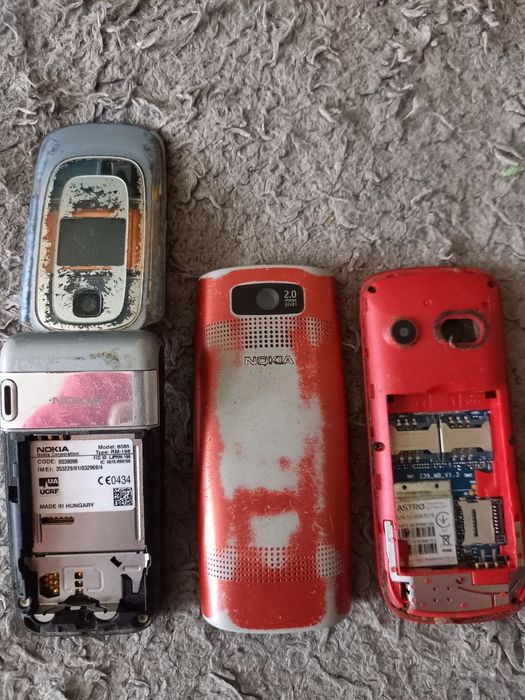 Продам телефони Одним лотом 199 гривень
