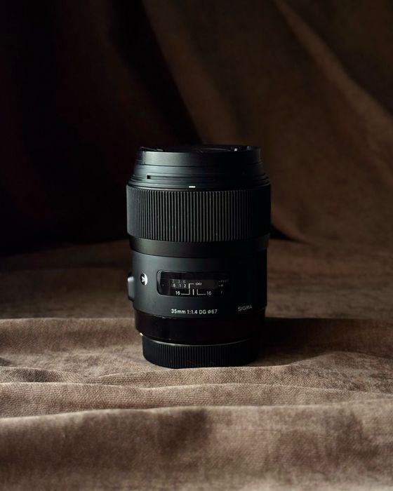 Об'єктив Sigma 35mm f/1.4 DG HSM Art  (для Canon)