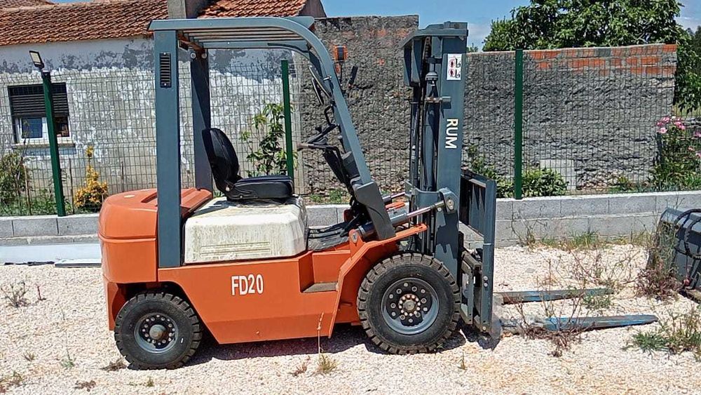 Empilhador 2 ton Diesel