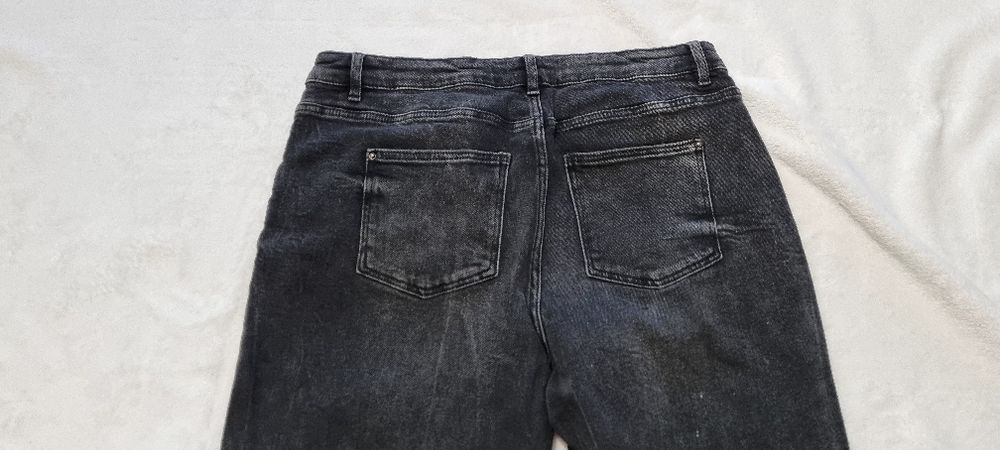 Jeansy marki mohito
