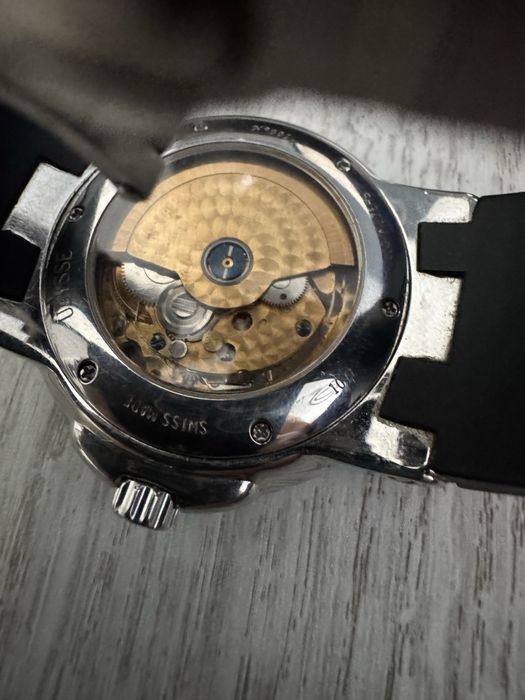 часы Ulysse Nardin Executive Dual Time