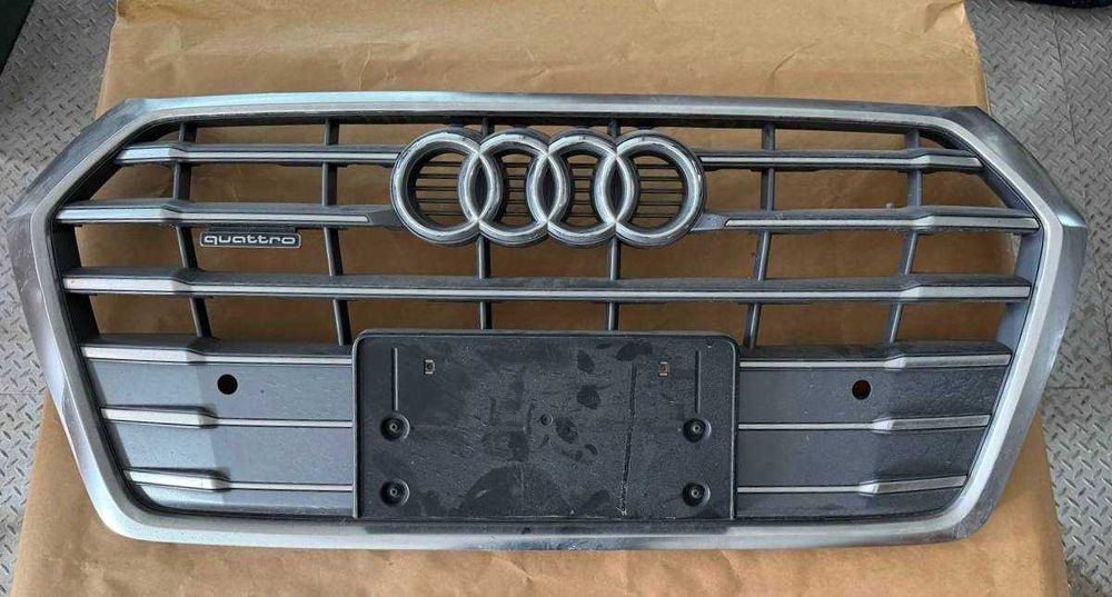 Решітка радіаторів Audi Q5 S-Line