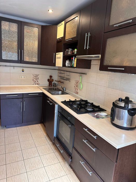 Вишгород, Шевченка пр. 5,   3х кімн. квартира 67 кв.м.  Центр