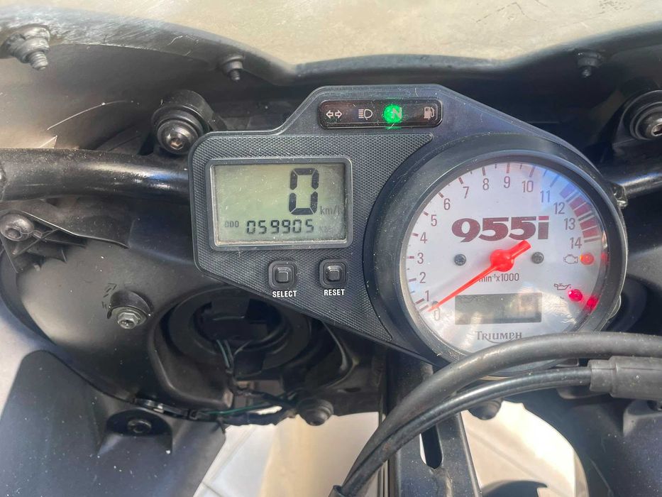 Moto Triumph Daytona 955i - 150 cv - Ano 2001 - Um único proprietário