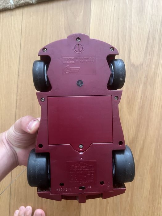 Carro telecomandado do homem de ferro