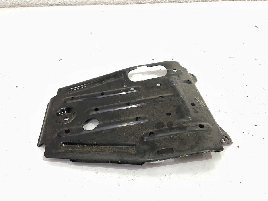 Suzuki lt160 Osłona dolna podwozia części