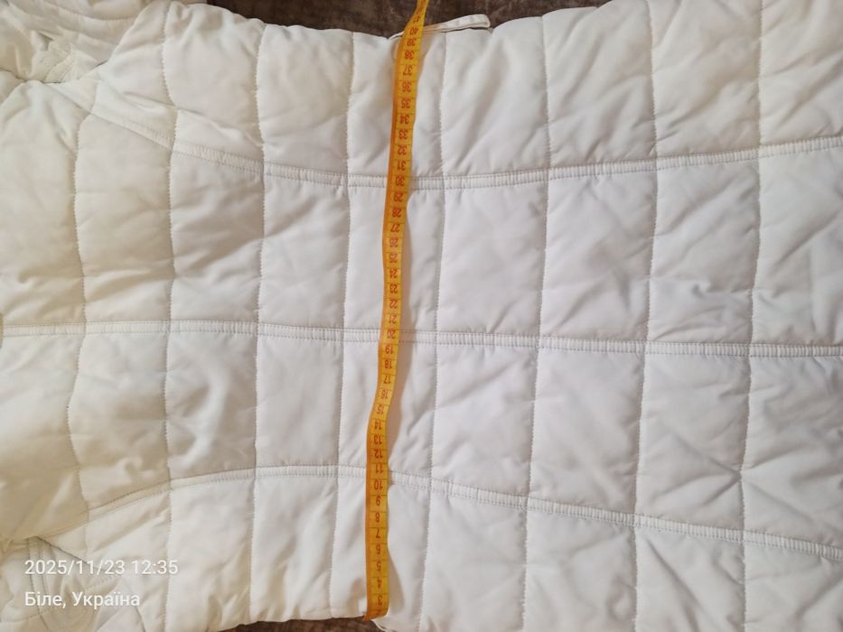 Тепленька куртка.