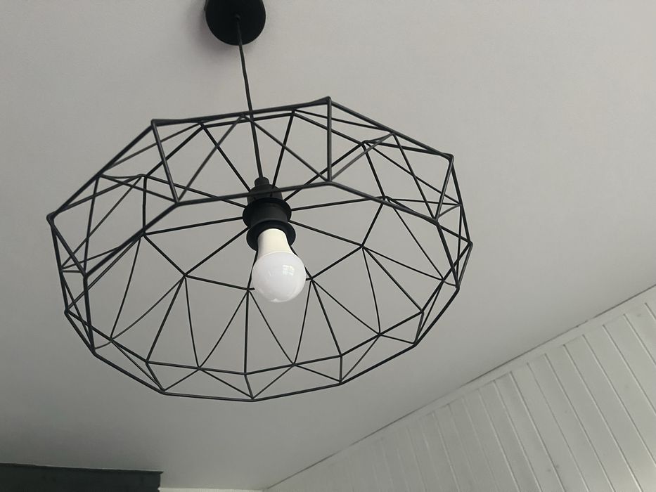 Lampa wisząca.