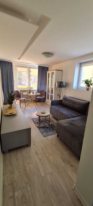 Centrum - RYNEK - widok na ratusz, 3 pokoje, 43m,  ogrzewanie miejskie - parter  - do wynajęcia mieszkanie Lubin