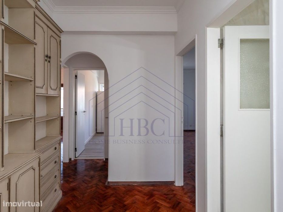Apartamento T3 com Vista Rio - Lisboa