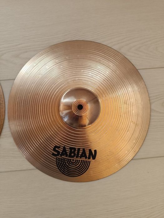 Hi-hat 14" Sabian b8