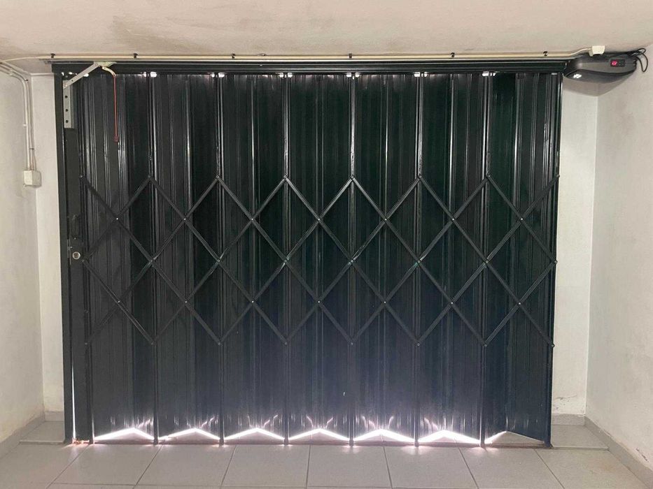 Portão de Garagem Lacado