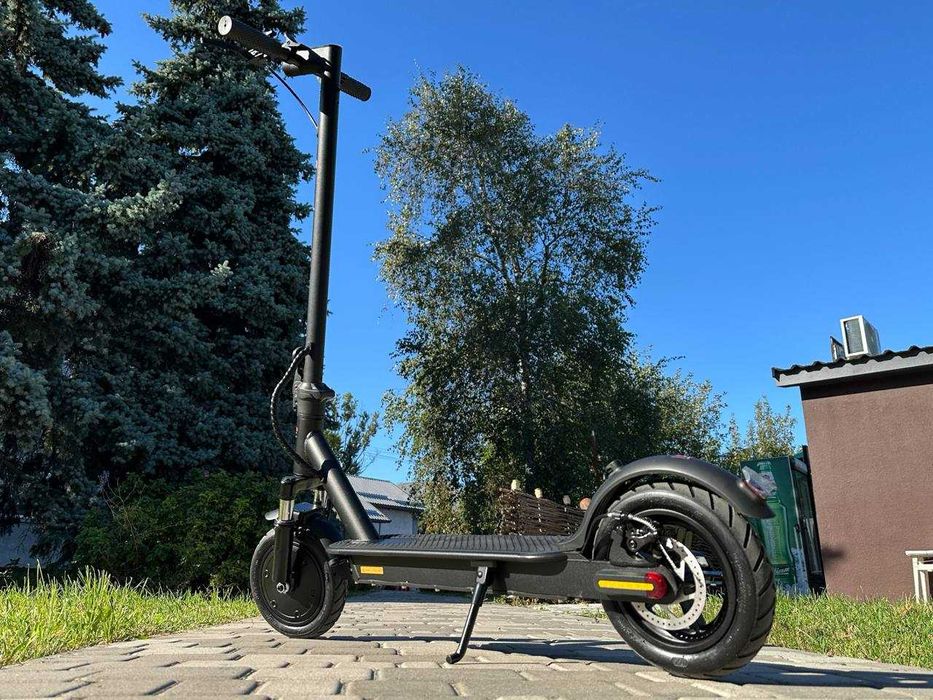 НОВИНКА! бюджетний міський електросамокат X-BOOST 008 (мотор 350W)
