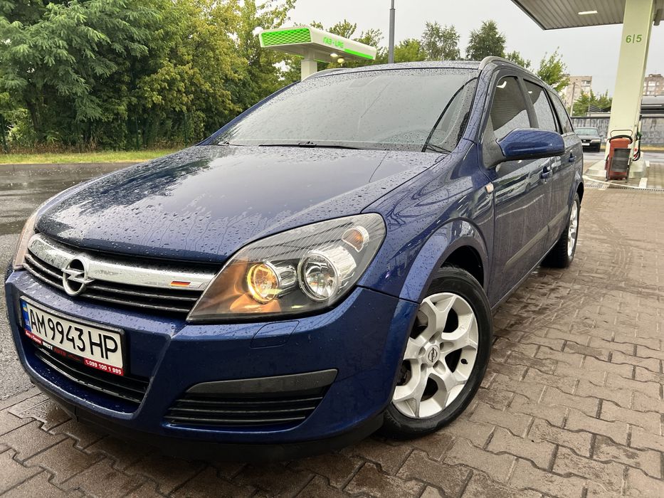 Opel Astra універсал