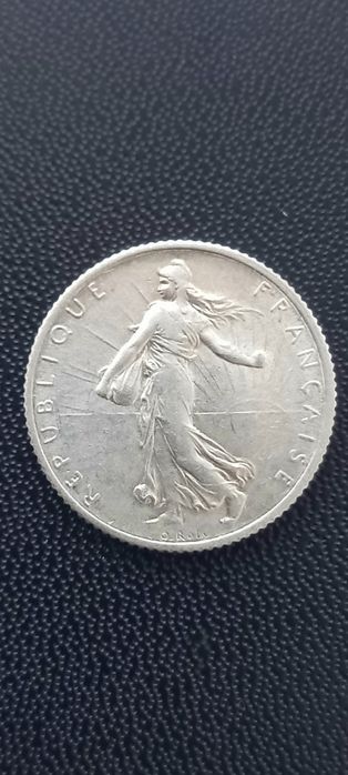 Срібні монети Франції  50с,1ф,2ф