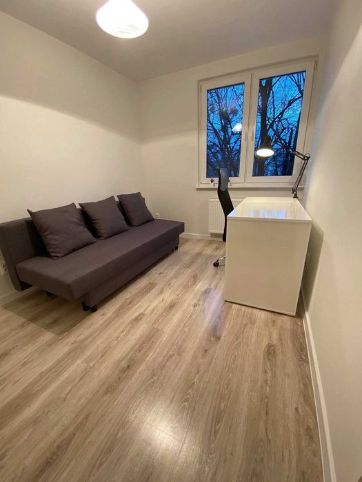 Pokój jednoosobowy dla młodej osoby pracującej, studentki.