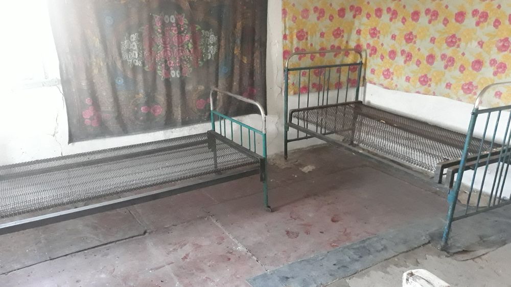 Ліжка металеві на колесах Кровати металлические на колесах