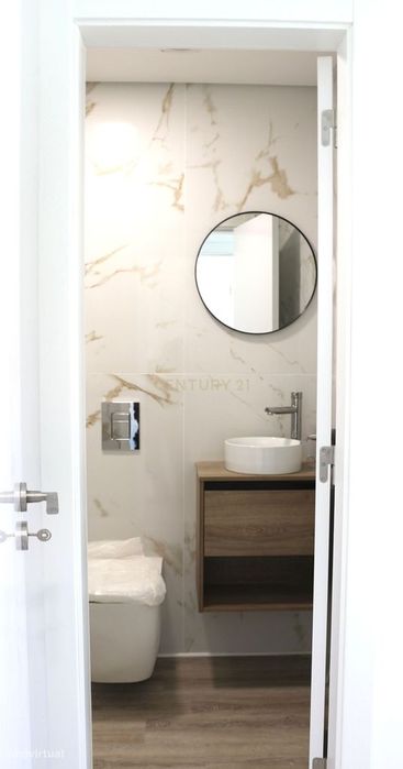 Apartamento T2 Renovado em Marvila – Lisboa
