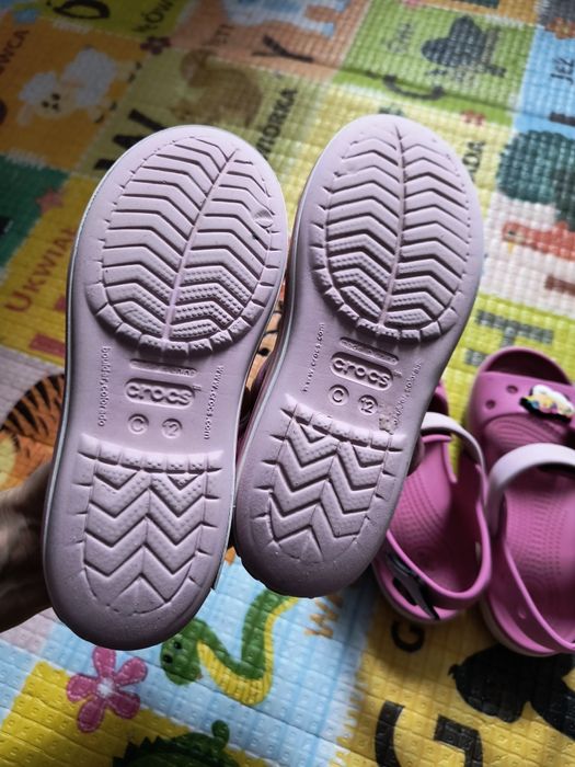 Crocs sandały dziewczęce c12