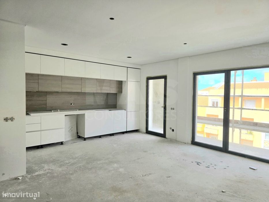 Apartamento T2 | 2º Andar | Vila Pouquet – Caldas da Rainha — Caldas Da Rainha - Santo Onofre E Serra Do Bouro, Leiria
