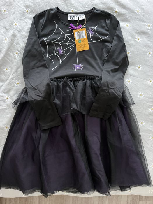 Disfarce halloween bruxinha. Vestido bruxinha com bandolete de aranha.