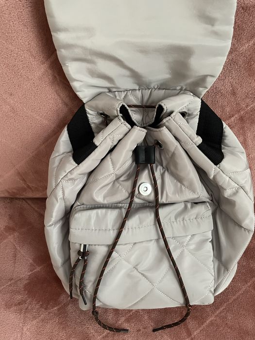 Plecak damski pikowany pojemny jak nowy taupe