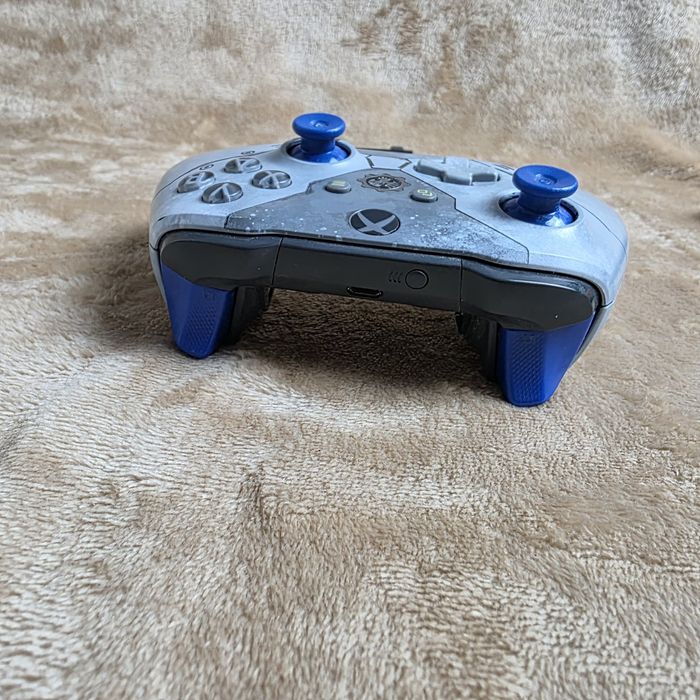 Oryginalny Pad Microsoft Xbox One / Series X|S / PC – Edycja Limitowana GEARS 5 – Sprawny!