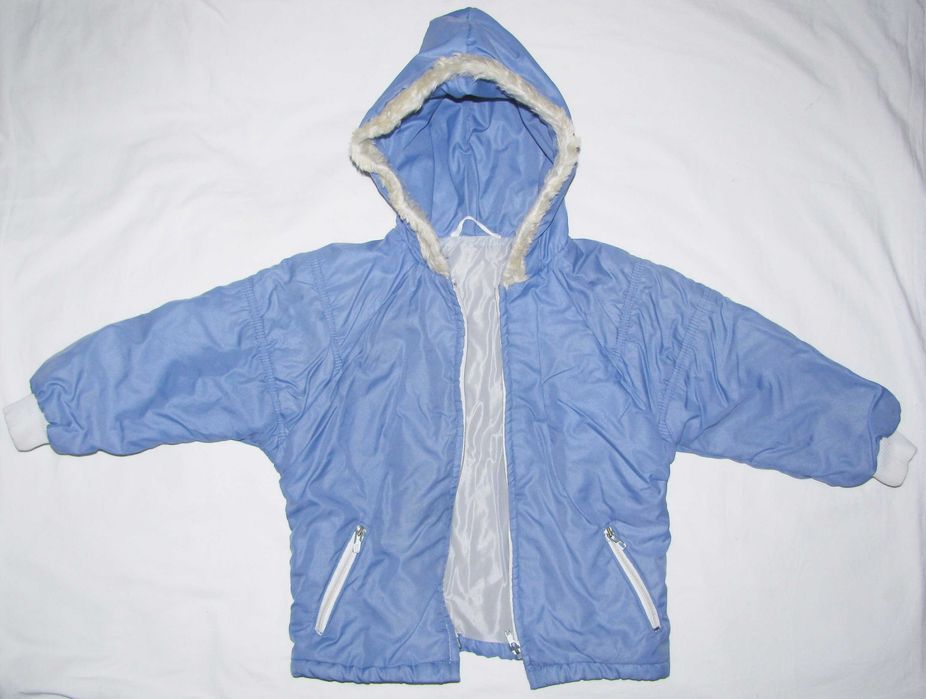 Курточка куртка для двора на 4-5-6 лет