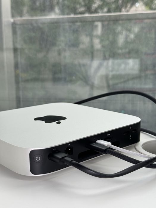 Apple Studio Display 27 5K Retina + Mac mini M1 16/512