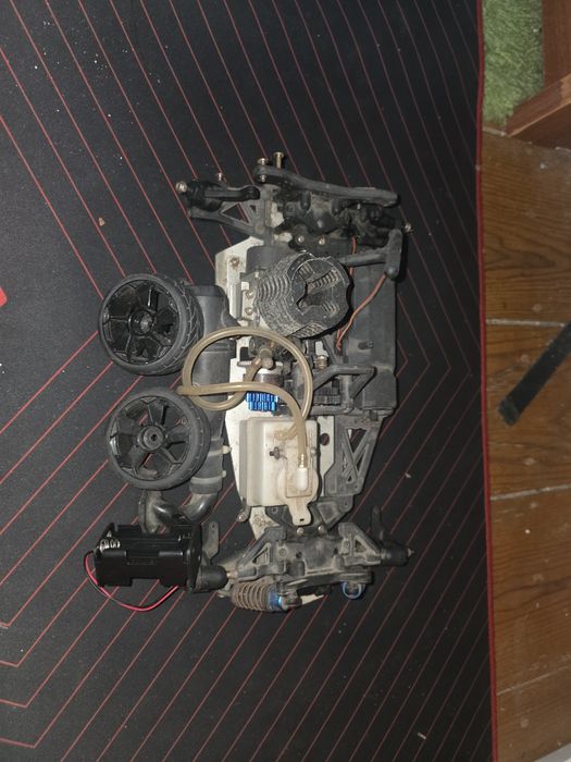 vendo carro telecomandado a gasolina para pecas