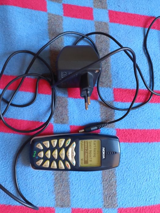 OKAZJA komplet: Nokia 3510, Nokia 6100, Nokia E52, Samsung GT-E 1080
