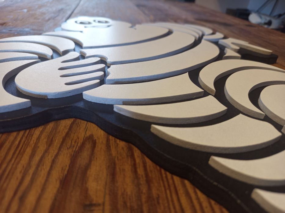Michelin bimbledum em relevo