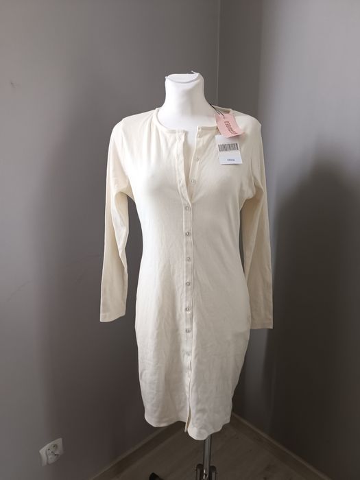 Sukienka prążkowana