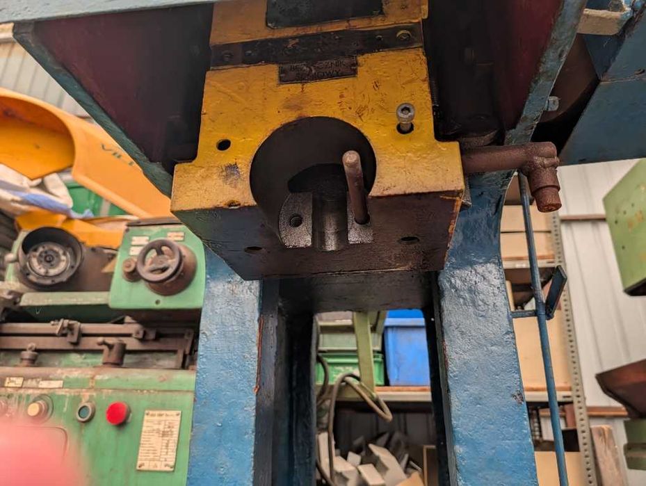 Prasa mimosrodowa B 25