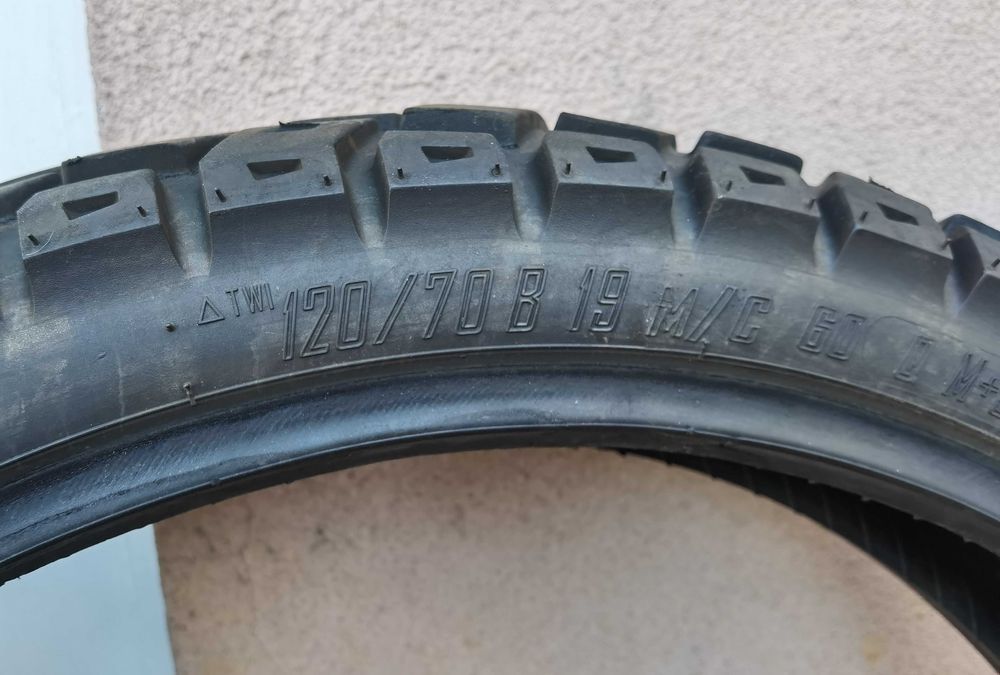 Pneus Motoz praticamente novos para GS ou GSA