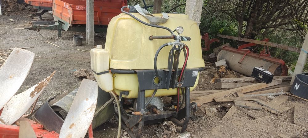 Pulverizador de 400 litros turbina