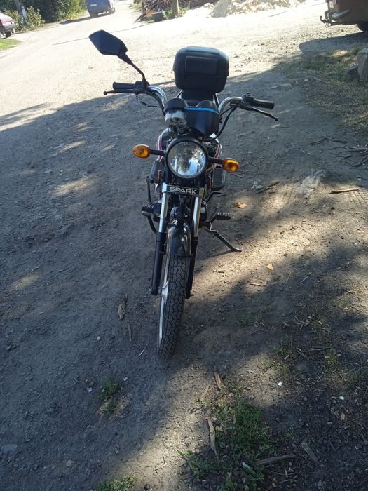 Продам мотоцикл Spark