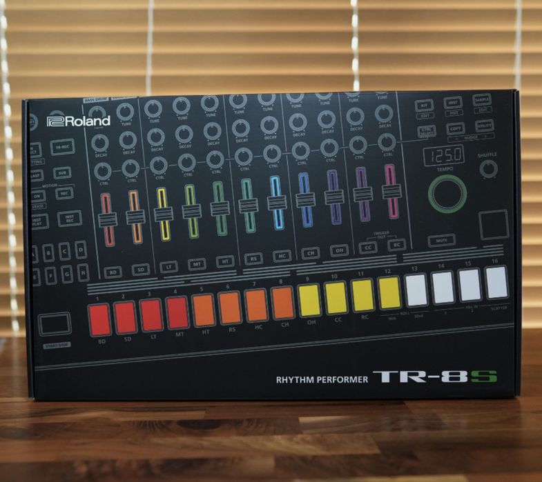 Roland TR-8S perfeito estado