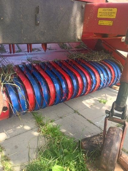 Sprzedam przyczepę samozbierająca