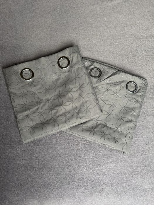 Zaslony 260x140cm szare srebrny emblemat